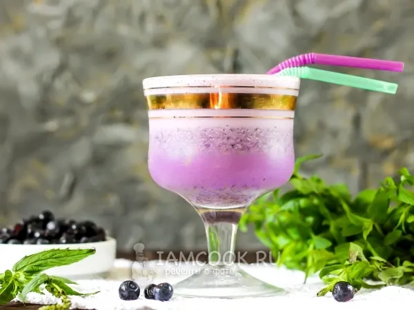 Фото блюда: Молочный коктейль с черникой
