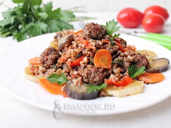 Фото блюда: Гречка с фаршем и овощами