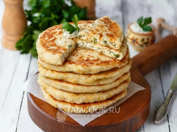 Фото блюда: Сырные лепёшки с начинкой