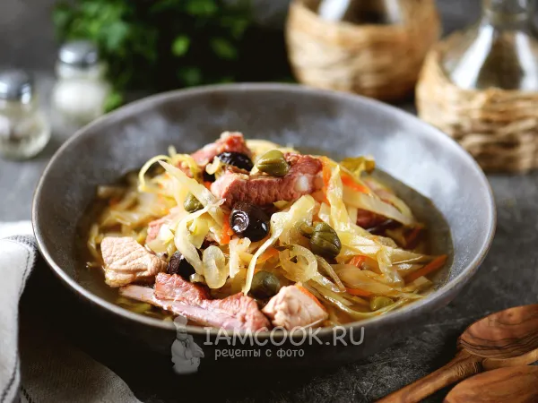 Фото блюда: Солянка с копчеными ребрышками