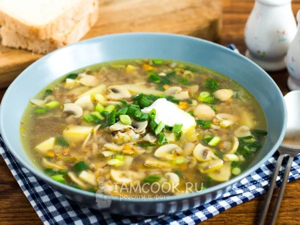 Фото блюда: Постный грибной суп из шампиньонов