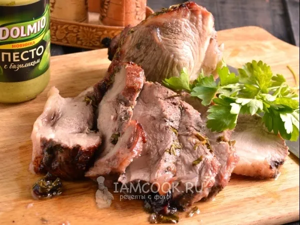 Фото блюда: Свинина, запеченная с вишневым джемом и вином