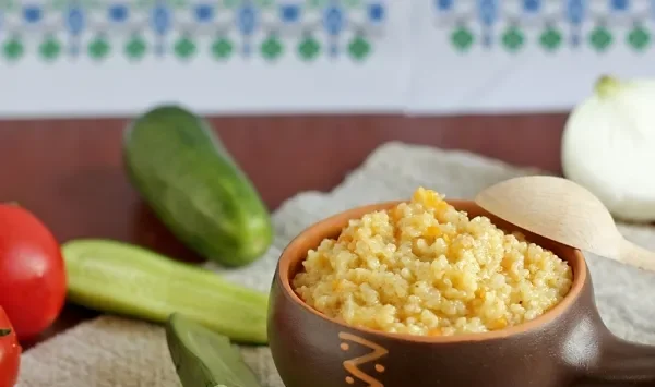Фото блюда: Пшеничная каша с морковью и луком