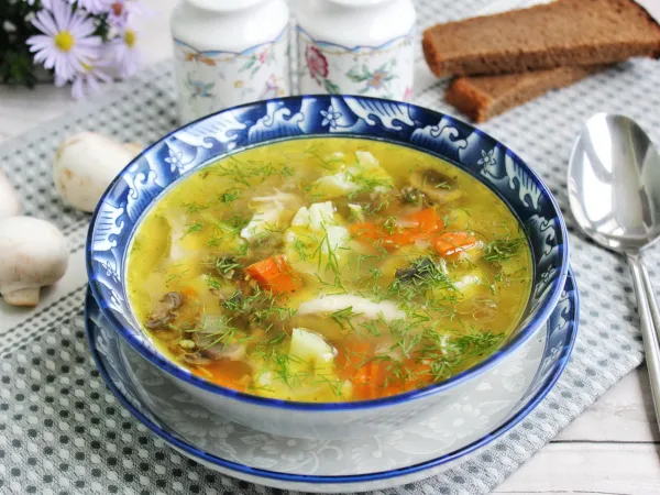 Фото блюда: Суп с цветной капустой и грибами