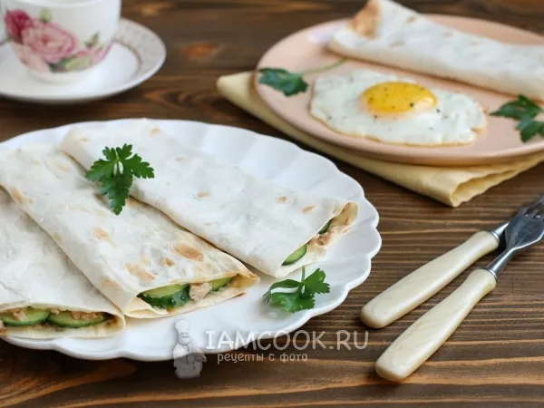 Фото блюда: Бутерброды из лаваша с печенью трески