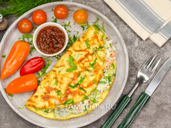 Фото блюда: Омлет с начинкой на сковороде