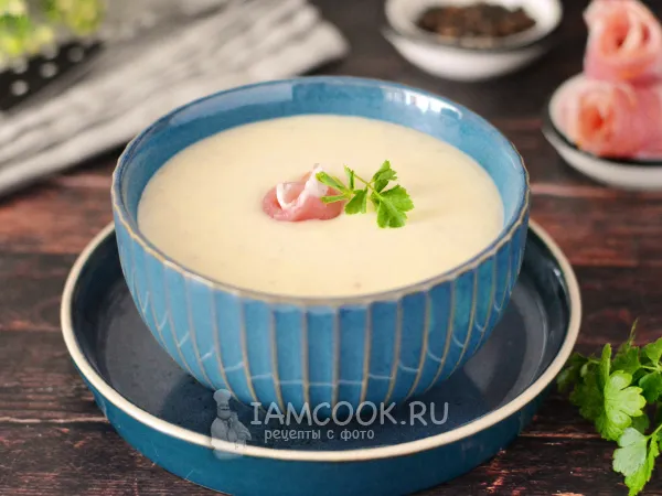 Фото блюда: Сырный крем-суп с беконом