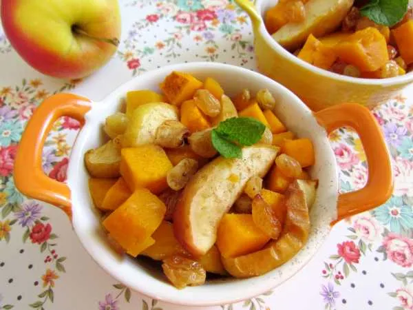 Фото блюда: Тыква, запеченная с яблоками и изюмом