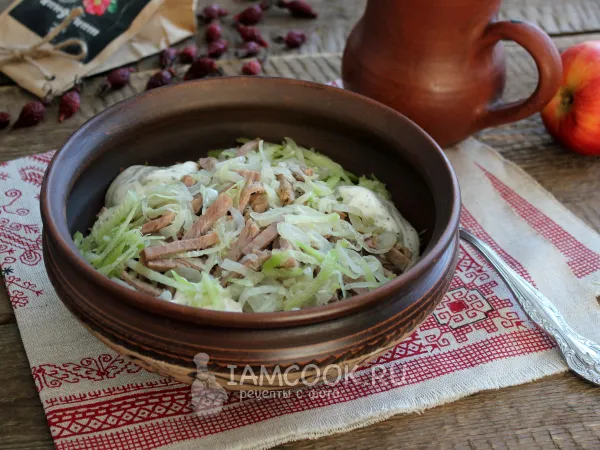 Фото блюда: Салат «Петровский» с редькой и говядиной