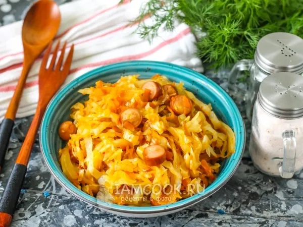 Фото блюда: Солянка из капусты с сосисками в мультиварке