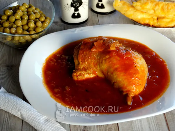 Фото блюда: Куриные окорочка в томатном соусе на сковороде