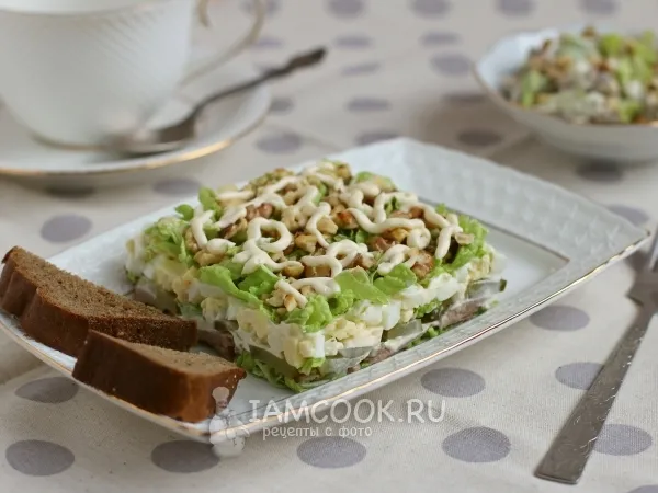Фото блюда: Салат из говяжьего языка с солеными огурцами