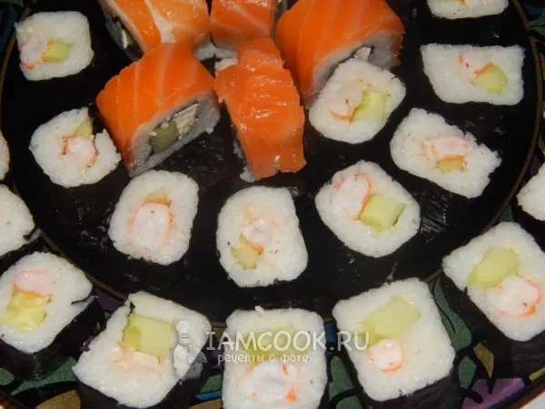 Фото блюда: Роллы с креветками и огурцом