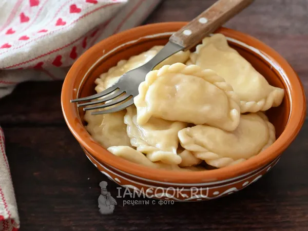 Фото блюда: Вареники с картошкой и ветчиной