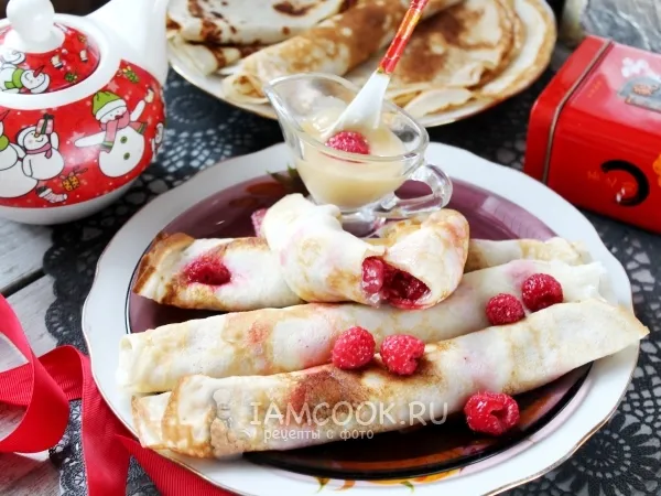 Фото блюда: Заварные блинчики с малиной