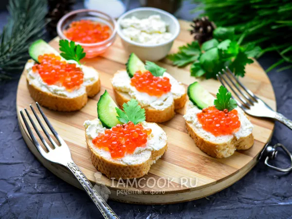 Фото блюда: Бутерброды с красной икрой и творожным сыром