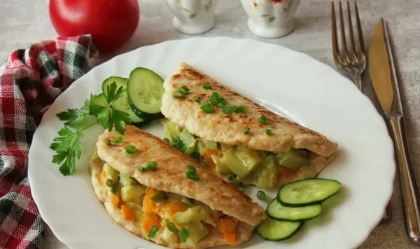Фото блюда: Кармашки из фарша с овощами (на сковороде)