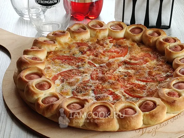 Фото блюда: Пицца с сосисками в бортике