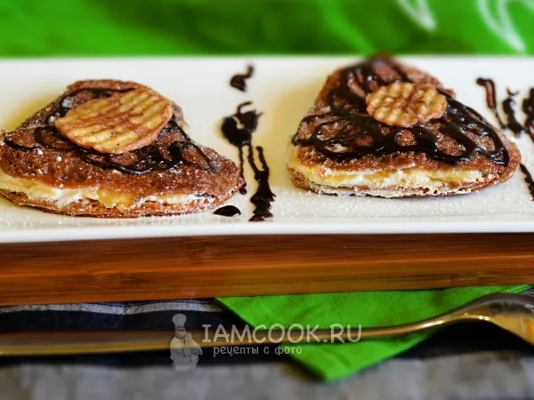 Фото блюда: Шоколадные блинчики с творожным кремом и бананом