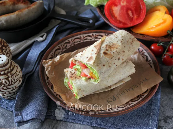 Фото блюда: Данар с купатами в лаваше