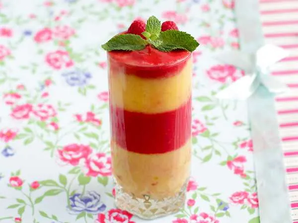 Фото блюда: Смузи из персика и малины