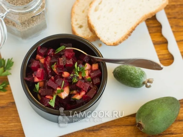 Фото блюда: Салат из свеклы и фейхоа