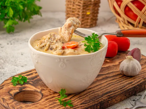 Фото блюда: Филе индейки в мультиварке со сметаной