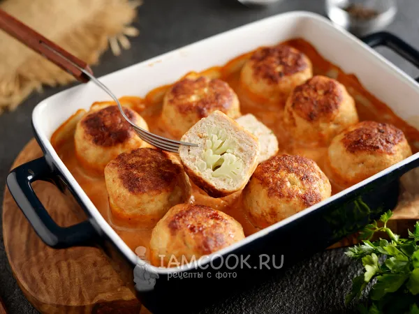 Фото блюда: Цветная капуста в тефтелях из куриного фарша