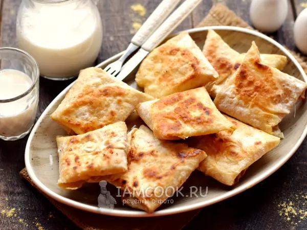 Фото блюда: Жареные конвертики из лаваша с сыром