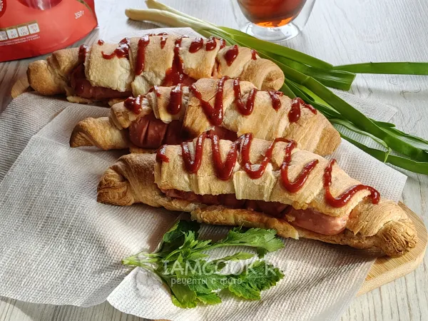 Фото блюда: Круассаны с сосиской