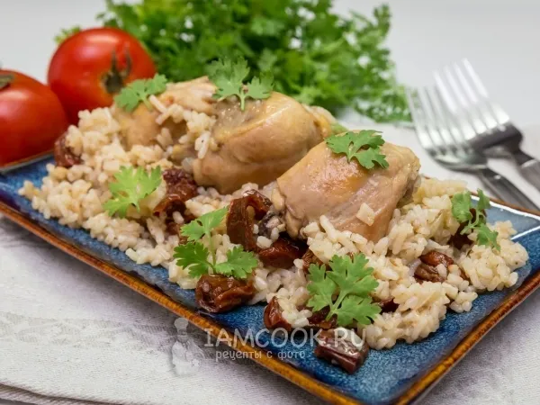 Фото блюда: Рис с курицей и вялеными помидорами