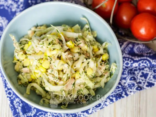 Фото блюда: Салат с тунцом, пекинской капустой и кукурузой