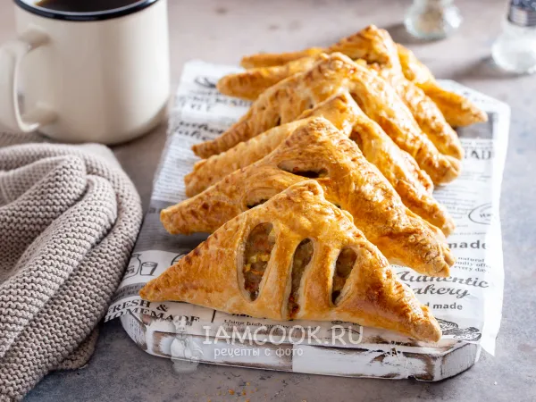 Фото блюда: Слойки с фаршем и картошкой