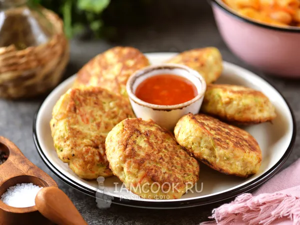 Фото блюда: Куриные котлеты с кабачком и морковью
