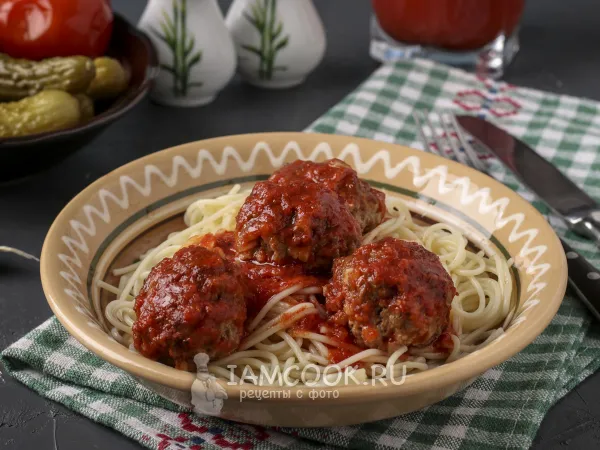 Фото блюда: Тефтели с булгуром в томатном соусе