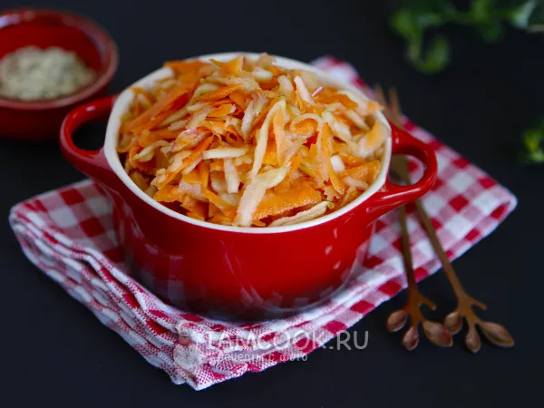 Фото блюда: Детский салат из моркови и яблока