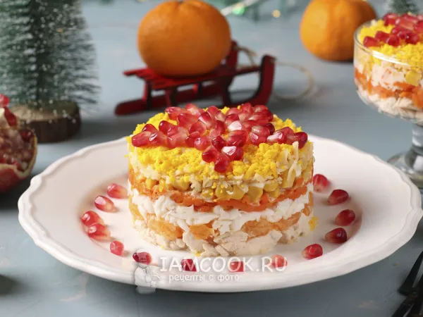 Фото блюда: Салат с курицей, кукурузой и мандаринами