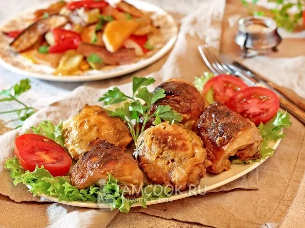 Фото блюда: Куриные бедра в сметанно-соевом маринаде в духовке