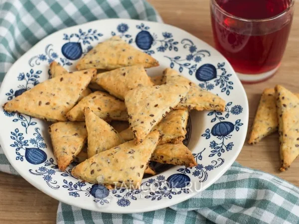 Фото блюда: Соленые крекеры с семенами льна