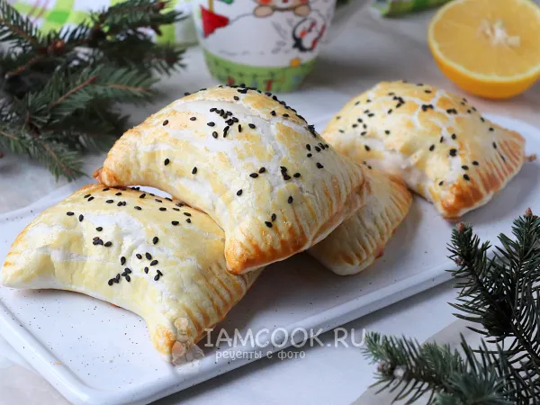 Фото блюда: Слойки с апельсином (из готового слоеного теста)