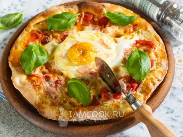 Фото блюда: Пицца с сыром и яйцом