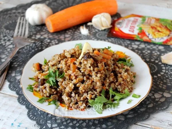Фото блюда: Постный плов из гречки с опятами