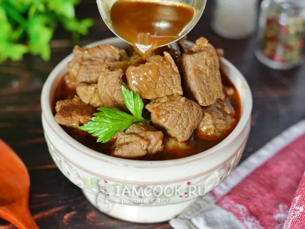 Фото блюда: Гуляш из говядины в скороварке