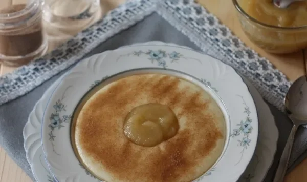 Фото блюда: Манная каша с корицей и яблочным муссом