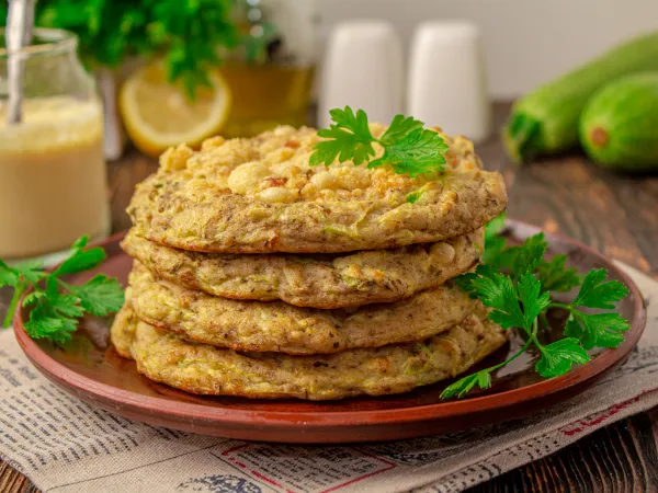 Фото блюда: Лепешки из кабачка с сыром в духовке