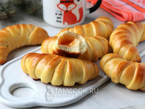 Фото блюда: Рогалики с мармеладом из дрожжевого теста