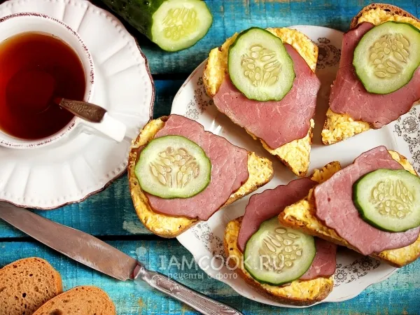 Фото блюда: Бутерброды с ветчиной