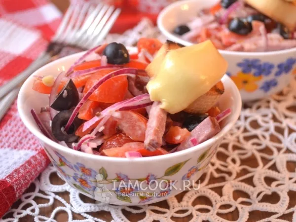 Фото блюда: Салат с копченой говядиной