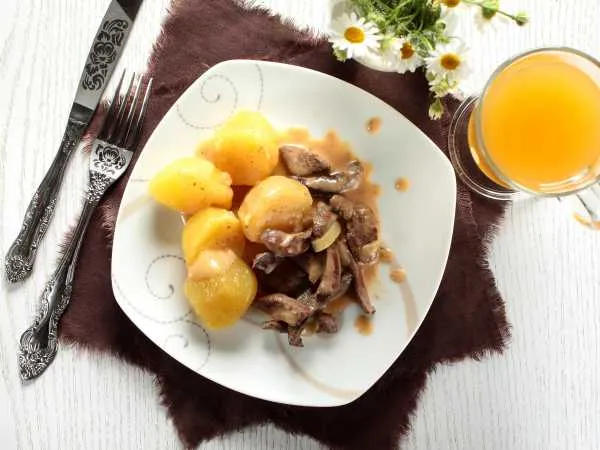 Фото блюда: Бефстроганов из свиной печени