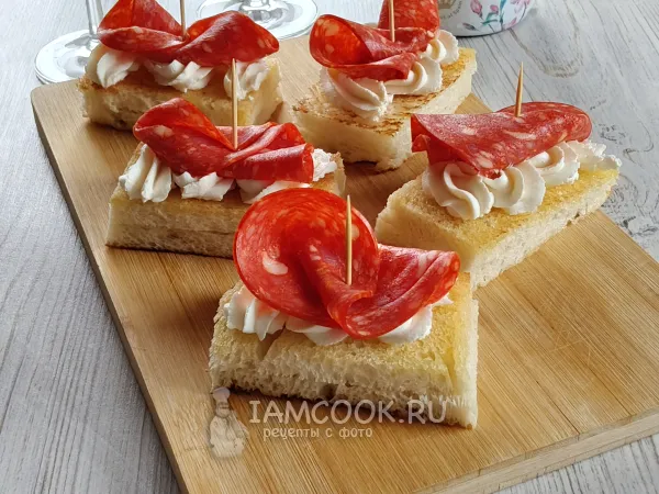 Фото блюда: Закуска «Пирожное из хлеба»